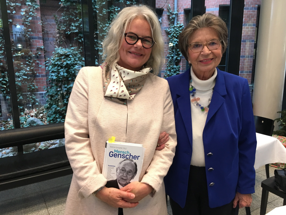 Foto: Barbara Genscher und Bettina Schaefer